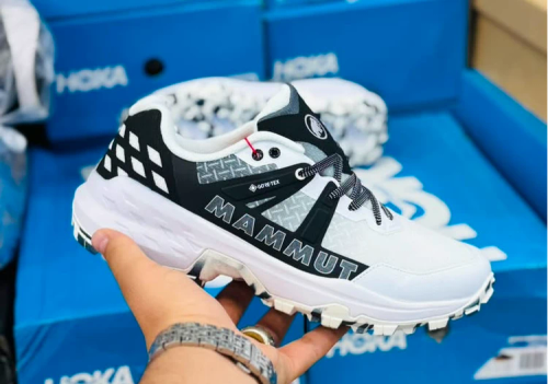 کتونی طبیعتگردی /ماموت ضد آب / Mammut Sertig II Low GTX GORE-TEX / ساخت ویتنام وارداتی / سایز ۴۰ الی ۴۵ / فروش تکی و عمده / ضمانت کیفیت کالا