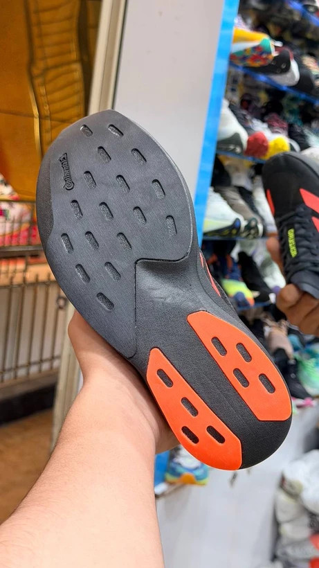 کتونی آدیداس آدیزیرو / Adidas Adizero EVO SL/ ساخت ویتنام وارداتی / سایز 40 الی ۴۵ / ضمانت کالا / فروش تکی و عمده / بالاترین کیفیت مسترکوالیتی A