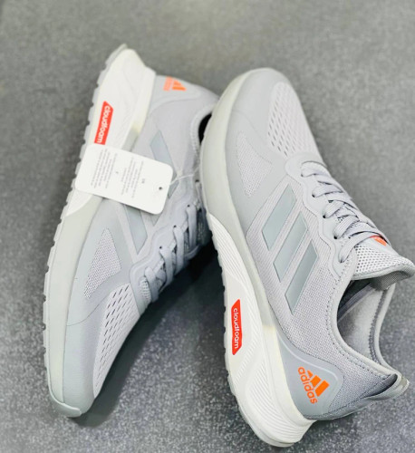 کتونی آدیداس کلود فوم / Adidas Cloudfoam/ ساخت ویتنام وارداتی/ تریل رانینگ / سایز ۴۰ الی ۴۵ / فروش تکی و عمده / ضمانت اصالت کالا / بالاترین کیفیت درجه ۱