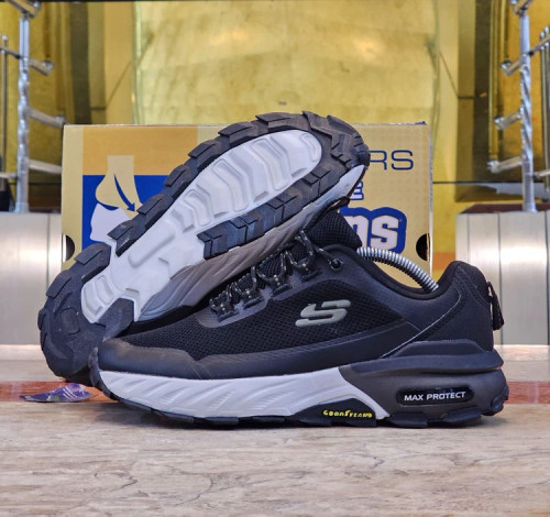 کتونی اسکیچرز پروتکت / Skechers Max Protect Goodyear / ساخت ویتنام وارداتی / سایز ۴۰ الی ۴۵ / بالاترین کیفیت درجه ۱/ضمانت کیفیت کالا/فروش تکی و عمده