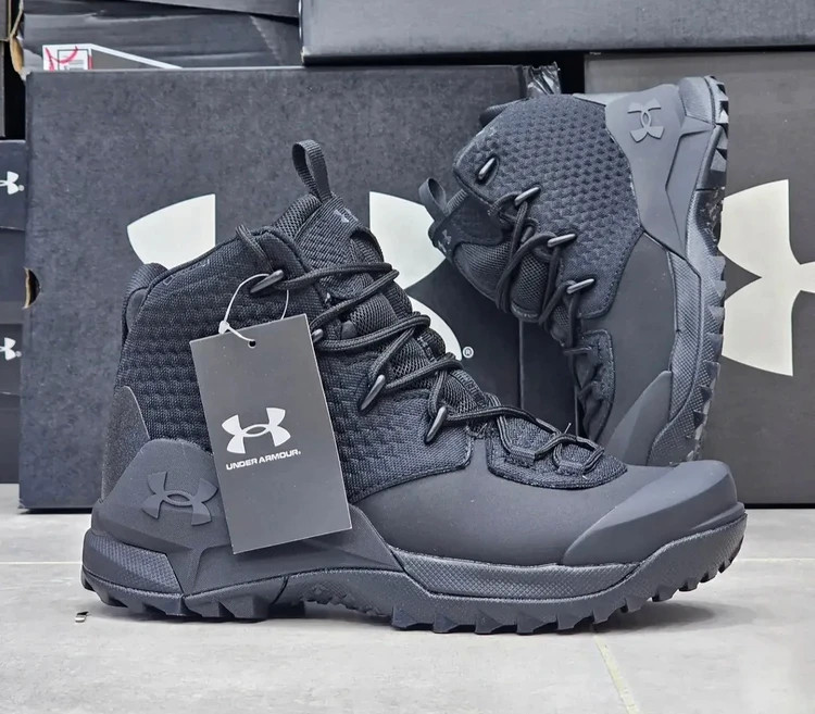 بوت آندرارمور / مدل هاورداون ضد آب / Under armor hovr / ساخت ویتنام وارداتی / بالاترین کیفیت / سایز۴۰الی ۴۵ / فروش تکی و عمده / ضمانت کیفیت کالا /