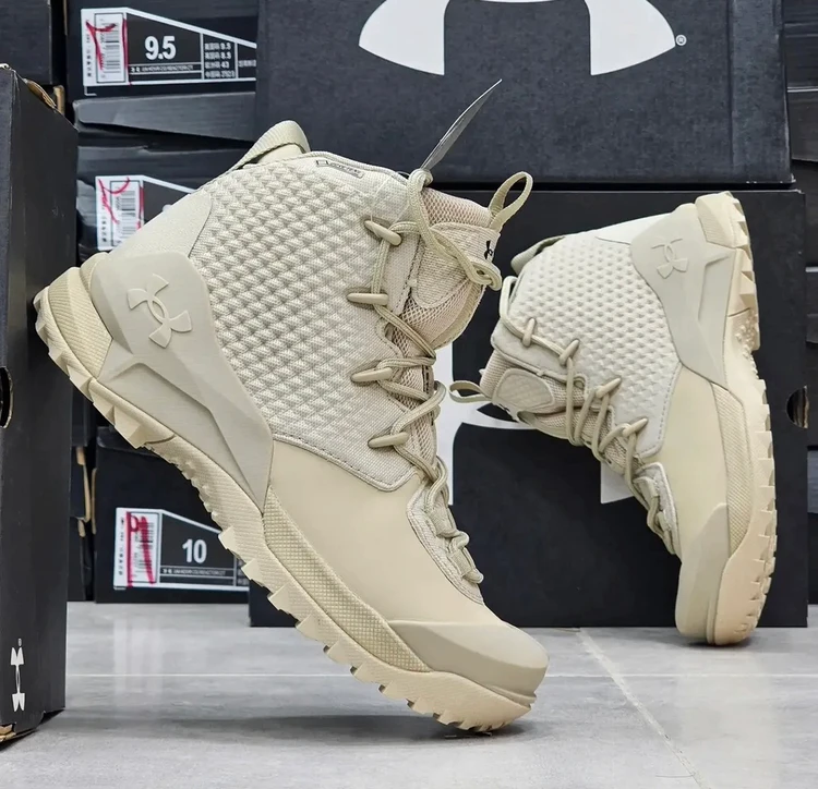 بوت آندرارمور / مدل هاورداون ضد آب / Under armor hovr / ساخت ویتنام وارداتی /  بالاترین کیفیت / سایز۴۰الی ۴۵ / فروش تکی و عمده / ضمانت کیفیت کالا /