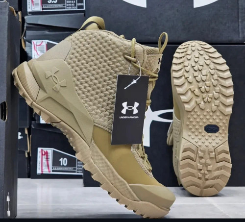 بوت آندرارمور / مدل هاورداون ضد آب / Under armor hovr / ساخت ویتنام وارداتی / بالاترین کیفیت / سایز۴۰الی ۴۵ / فروش تکی و عمده / ضمانت کیفیت کالا /