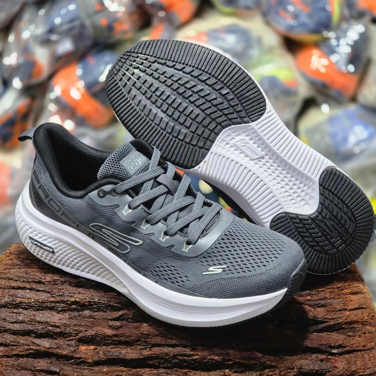 کتونی اسکیچرز گو والک اولترا/Skechers max cushioning /  سایز ۴۳  / ساخت ویتنام وارداتی /  فروش تکی و عمده / ضمانت و کیفیت کالا