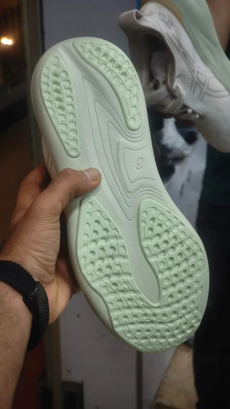 کتونی اسیکس ژل نیمباس ۲۵ / مسترکوالیتی / Asics Gel Nimbus 25 / ساخت وارداتی ویتنام / سایز ۴۰ تا ۴۵ /پایین ترین قیمت در ایران / ضمانت کیفیت کالا