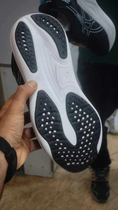 کتونی اسیکس ژل نیمباس ۲۵ / مسترکوالیتی / Asics Gel Nimbus 25 / ساخت وارداتی ویتنام / سایز ۴۰ تا ۴۵ /پایین ترین قیمت در ایران / ضمانت کیفیت کالا