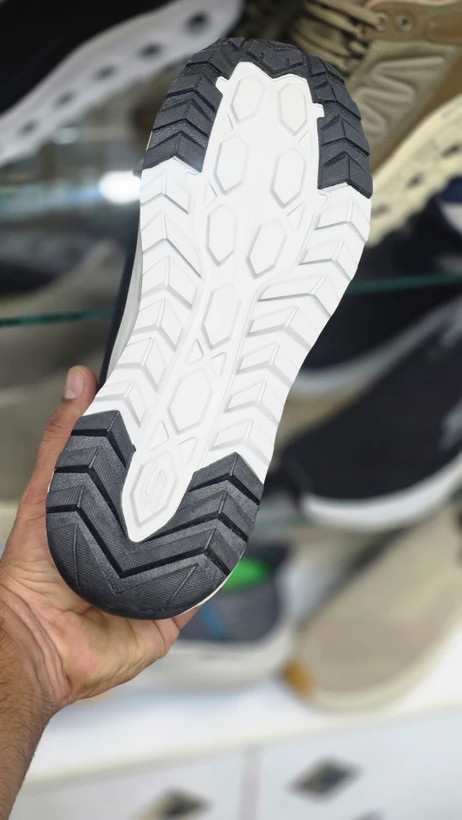 کتونی اسکیچرز گو والک مسترکوالیتی / Skechers Go Walk / ساخت ویتنام وارداتی / سبک و طبی و راحت / سایز۴۰ الی ۴۵ / فروش تکی و عمده / ضمانت اصالت کالا / بالاترین کیفیت درجه ۱