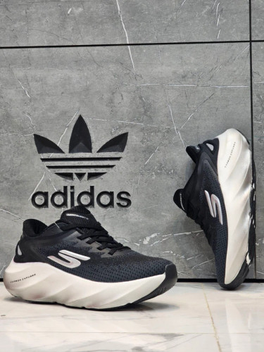 کتونی مسترکوالیتی اسکیچرز هایپر برست کربن / skechers Hyper Burst carbon / ساخت ویتنام وارداتی / سایز ۳۶ الی ۴۰ / فروش تکی و عمده / ضمانت کیفیت کالا