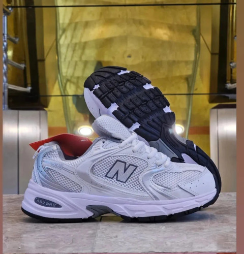 کتونی اسپرت / نیوبالانس ۵۳۰ / Newbalance 530 /پیاده رویی و روزمره/ سایز۳۷ الی ۴۵/ساخت ویتنام وارداتی/ فروش تکی و عمده/ ضمانت کیفیت کالا