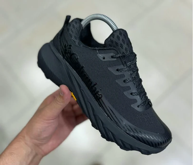 کتونی مسترکوالیتی کلمبیا /Columbia GORE-TEX Vietnam/سایز ۴۰ الی ۴۵ / ساخت ویتنام وارداتی / زیره ویبرام رویه گورتکس / ضمانت کیفیت کالا