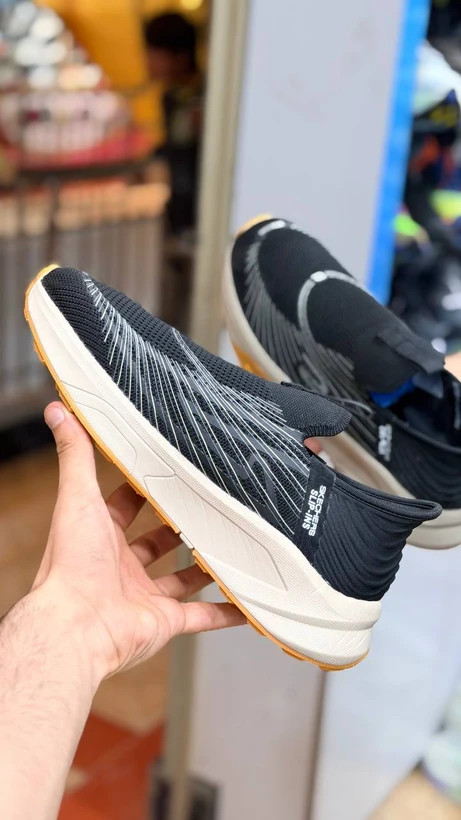 کتونی اسکیچرز اسلیپ اینزگو والک/Skechers GOwalk Slip-ins/ساخت ویتنام وارداتی فروش عمده و تک/سایز ۴۰ تا۴۵ ضمانت کیفیت کالا