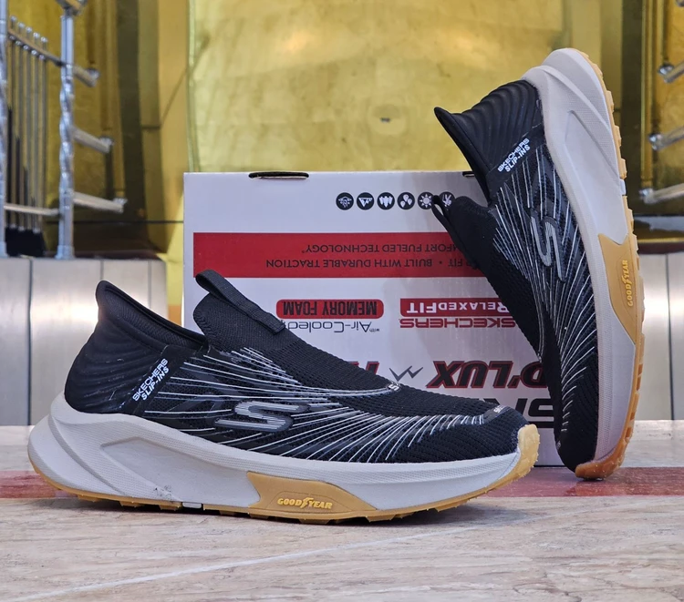 کتونی اسکیچرز اسلیپ اینزگو والک/Skechers GOwalk Slip-ins/ساخت ویتنام وارداتی فروش عمده و تک/سایز ۴۰ تا۴۵ ضمانت کیفیت کالا