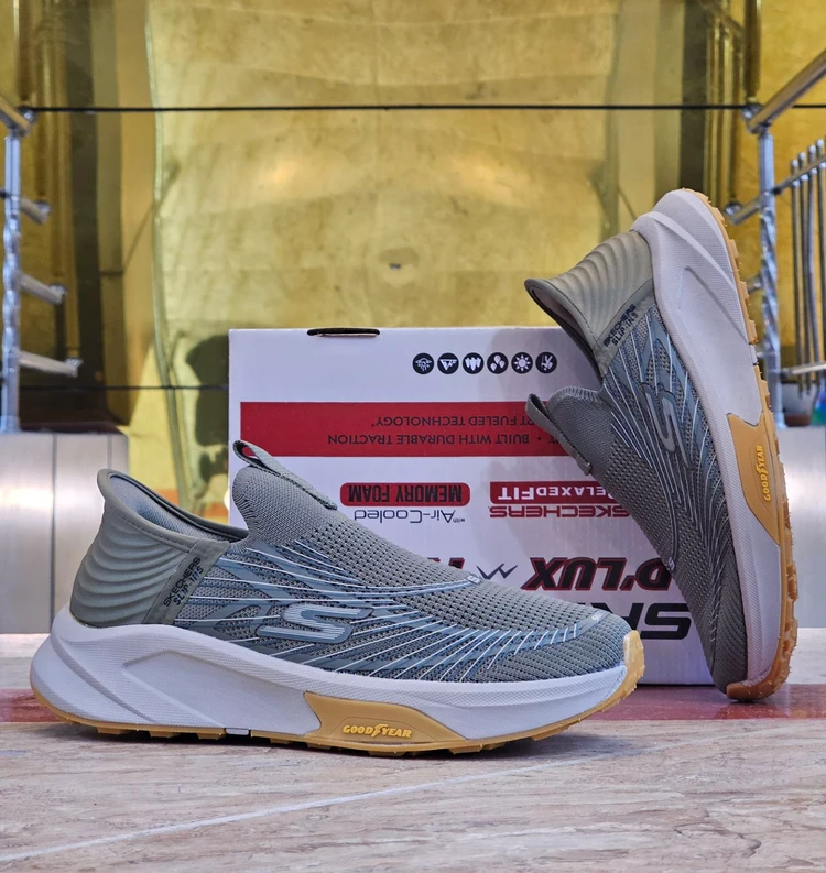 کتونی اسکیچرز اسلیپ اینزگو والک/Skechers GOwalk Slip-ins/ساخت ویتنام وارداتی فروش عمده و تک/سایز ۴۰ تا۴۵ ضمانت کیفیت کالا
