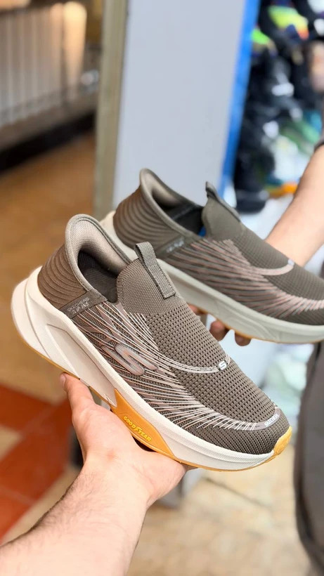 کتونی اسکیچرز اسلیپ اینزگو والک/Skechers GOwalk Slip-ins/ساخت ویتنام وارداتی فروش عمده و تک/سایز ۴۰ تا۴۵ ضمانت کیفیت کالا