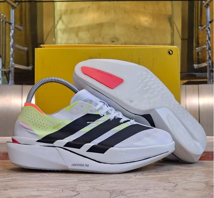 کتونی آدیداس آدی زیرو پرو ۵مسترکوالیتی / Adidas adizero pro 5 / ساخت ویتنام وارداتی/ سایز۴۰ الی ۴۵ / ضمانت کیفیت کالا / فروش تکی و عمده