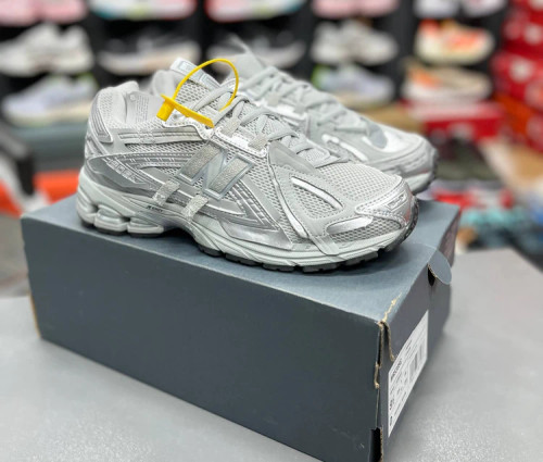 کتونی نیوبالانس ۱۹۰۶ مسترکوالیتی / Newbalance 1906 / ساخت ویتنام وارداتی / سایز40 الی ۴۵ / فروش تکی و عمده / ضمانت کیفیت کالا