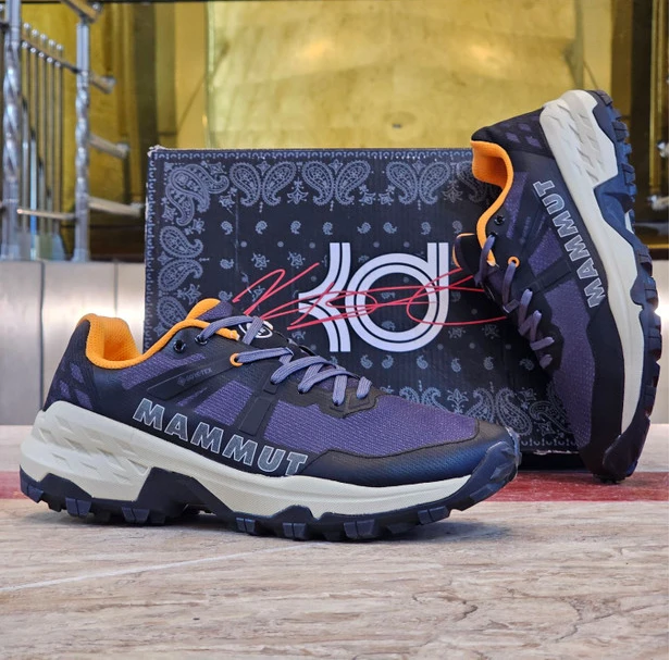 کتونی طبیعتگردی /ماموت ضد آب /  Mammut Sertig II Low GTX GORE-TEX / ساخت ویتنام وارداتی /  سایز ۴۰ الی ۴۵ /  فروش تکی و عمده /  ضمانت کیفیت کالا