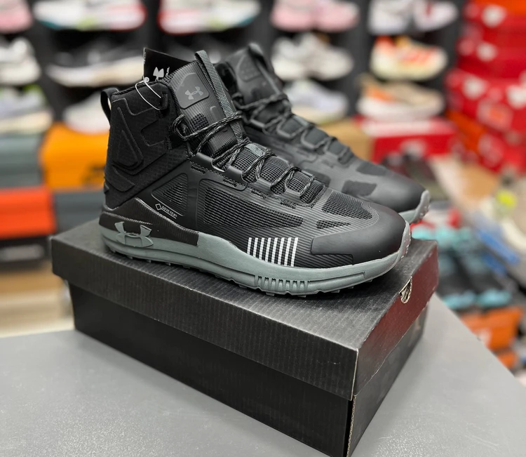 بوت آندرارمور ضد آب / Under Armor Spawn 6 Mid / ساخت ویتنام وارداتی / بالاترین کیفیت /  سایز۴۰الی ۴۵ / فروش تکی و عمده ضمانت / اصالت کالا