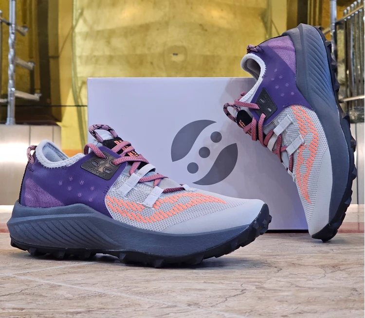 کتونی مردانه ساکونی اندورفین ریفت / saucony endorphin rift/ساخت ویتنام وارداتی/سایز ۴۰ الی ۴۵/ضمانت کیفیت کالا/سایز ۴۰ الی ۴۵/فروش تکی و عمده
