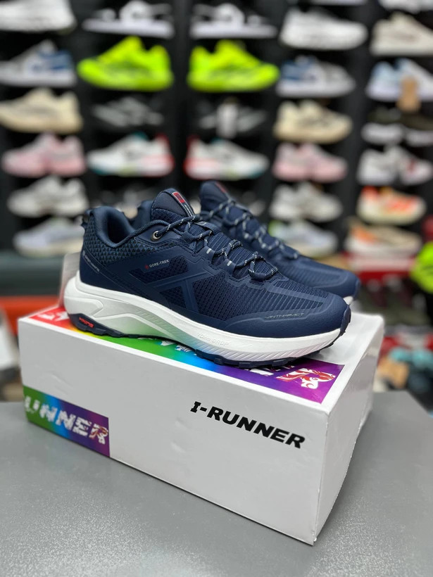 کتونی آی رانر گورتکس / ضد آب مسترکوالیتی / I-RUNNER Hiking / ساخت ویتنام وارداتی / سایز ۴۰ الی ۴۵ / سبک و مقاوم ضد لغزش / فروش تکی و عمده / ضمانت اصالت کالا بالاترین کیفیت درجه ۱