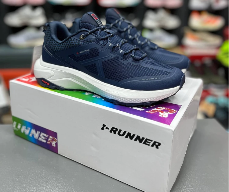 کتونی آی رانر گورتکس / ضد آب مسترکوالیتی / I-RUNNER Hiking / ساخت ویتنام وارداتی / سایز ۴۰ الی ۴۵ / سبک و مقاوم ضد لغزش / فروش تکی و عمده / ضمانت اصالت کالا بالاترین کیفیت درجه ۱