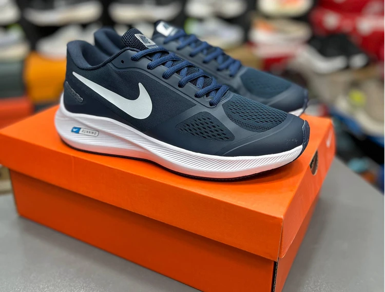 کتونی نایک گاید 10 / مسترکوالیتی /  ۱۰ Nike guide /  ساخت ویتنام وارداتی / سایز۴۰  الی ۴۵ / فروش تکی و عمده /  ضمانت کیفیت کالا