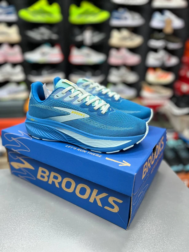 کتونی رانینگ بروکس گاست ۱۷ / Brooks ghost 17 / ساخت ویتنام وارداتی /  سایز ۳۹ الی ۴۵ / ضمانت کیفیت کالا / فروش تکی و عمده