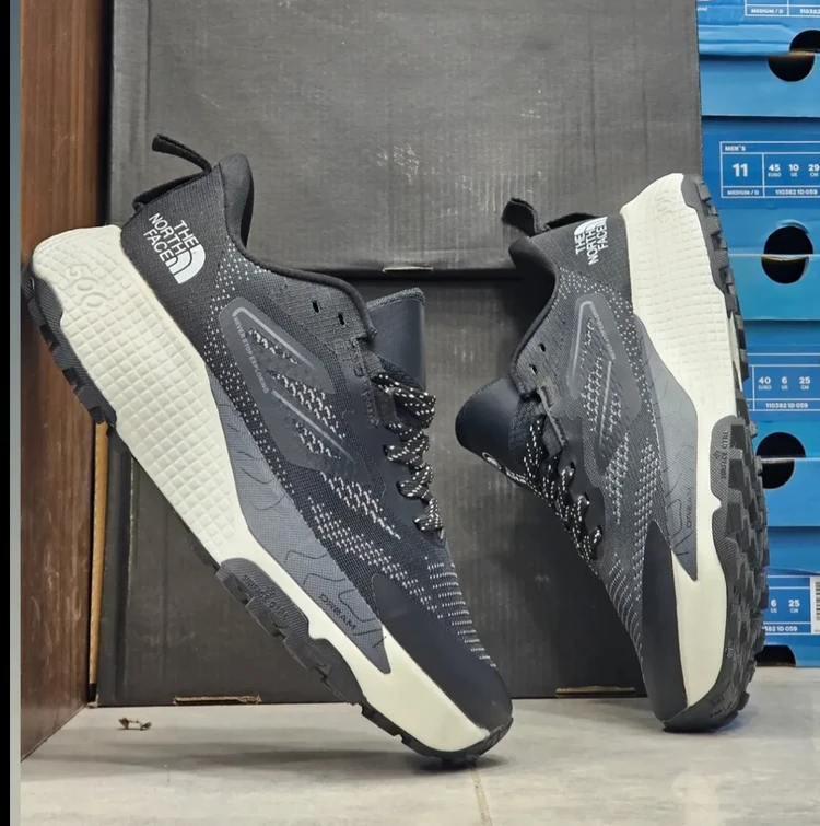 کتونی رانینگ نورث فیس آلتامسا ۵۰۰ /  North Face Altamesa 500 / ساخت ویتنام وارداتی /  سایز ۴۰ الی ۴۵ / ضمانت کیفیت کالا /  فروش تکی و عمده