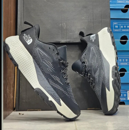 کتونی رانینگ نورث فیس آلتامسا ۵۰۰ / North Face Altamesa 500 / ساخت ویتنام وارداتی / سایز ۴۰ الی ۴۵ / ضمانت کیفیت کالا / فروش تکی و عمده