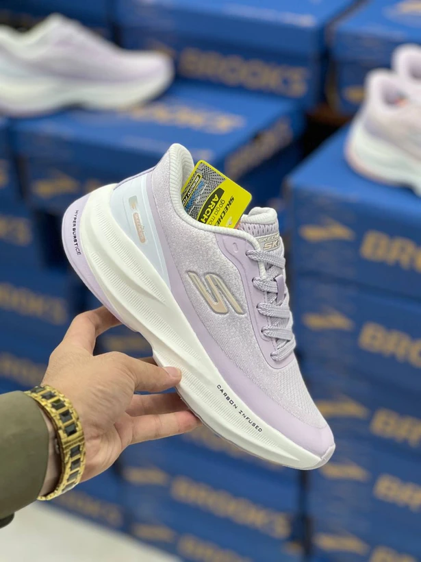 کتونی مسترکوالیتی اسکیچرز هایپر برست کربن / skechers Hyper Burst carbon / ساخت ویتنام وارداتی /  سایز ۳۷ الی ۴۰ /  فروش تکی و عمده /  ضمانت کیفیت کالا
