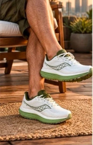 کتونی رانینگ ساکونی راید ۱۸ / Saucony Ride 18 / ضمانت کیفیت کالا / ساخت ویتنام وارداتی / فروش تکی و عمده / سایز۴۰ الی ۴۵