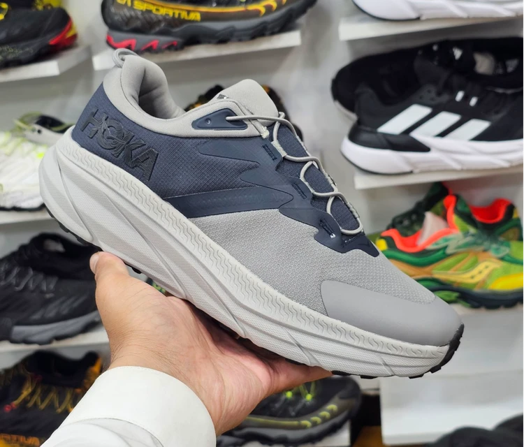 کتونی ویتنامی هوکا ترنسپورت گورتکس /  زیره ویبرام /  HOKA Transport goretex vibram /  ساخت ویتنام وارداتی /  سایز ۴۰ الی ۴۵ /  فروش تکی و عمده  / ضمانت کیفیت کالا