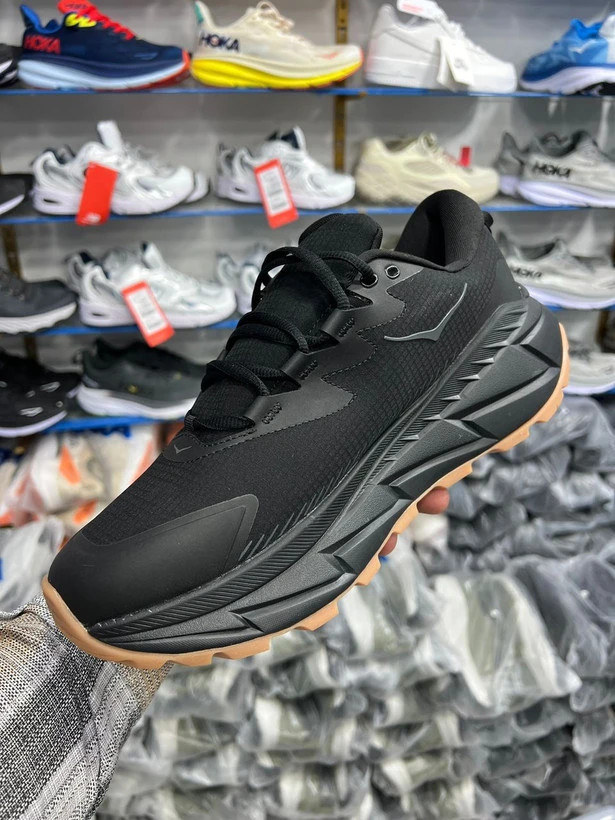 کتونی هوکا وان اسکای لاین / Hoka Skyline / ساخت ویتنام وارداتی / زیره ویبرام ضدسایش / سایز 40 الی4۵ / فروش تکی و عمده / ضمانت کیفیت کالا