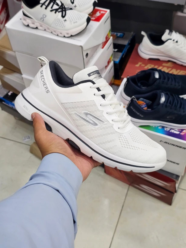 کتونی ویتنامی سایز بزرگ اسکیچرز اولترا گو/Skechers Ultra Go/ساخت ویتنام/سایز۴۳ تا ۴۸ /فروش تکی و عمده/ضمانت اصالت کالا/کیفیت مسترکوالیتیA