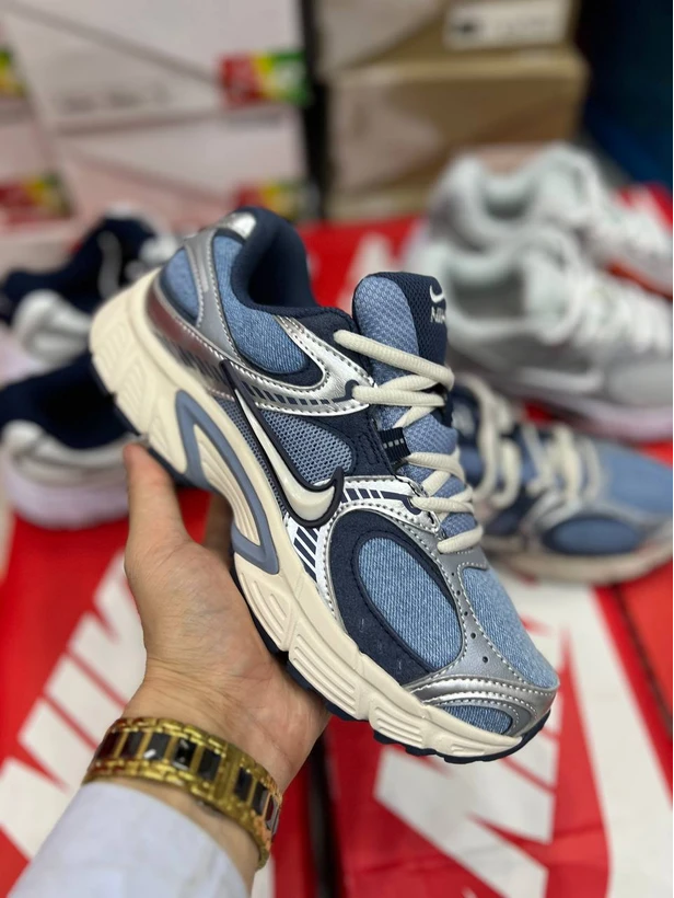 کتونی نایک وی فایو کی / Nike v5k run / ساخت ویتنام وارداتی سایز ۳۷ الی 45 /ضمانت کیفیت کالا/فروش تکی و عمده