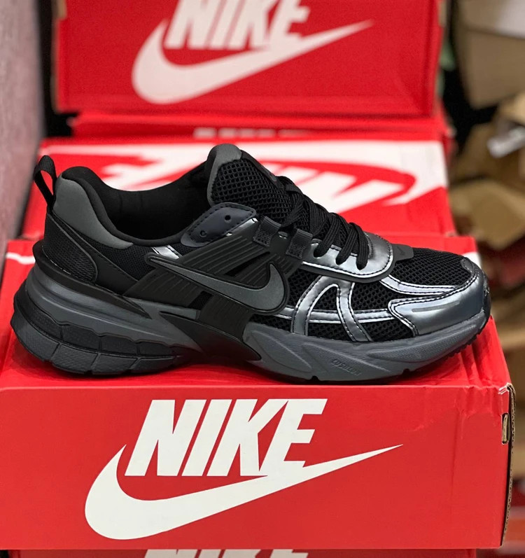 کتونی نایک وی فایو کی / Nike v5k run / ساخت ویتنام وارداتی سایز ۳۷ الی 45 /ضمانت کیفیت کالا/فروش تکی و عمده