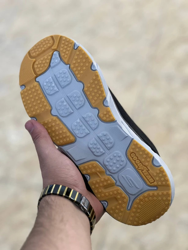 کتونی اسکیچرز آرچ فیت اسلیپ اینز / با زیره گودیر مسترکوالیتی / Skechers Archfit Slip-ins / ساخت ویتنام وارداتی / سایز۴۰ الی ۴۵ / فروش تکی و عمده ضمانت / کیفیت کالا