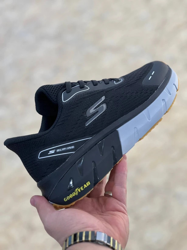 کتونی اسکیچرز آرچ فیت اسلیپ اینز / با زیره گودیر مسترکوالیتی / Skechers Archfit Slip-ins / ساخت ویتنام وارداتی / سایز۴۰ الی ۴۵ / فروش تکی و عمده ضمانت / کیفیت کالا