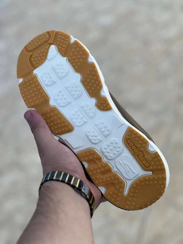 کتونی اسکیچرز آرچ فیت اسلیپ اینز / با زیره گودیر مسترکوالیتی / Skechers Archfit Slip-ins / ساخت ویتنام وارداتی / سایز۴۰ الی ۴۵ / فروش تکی و عمده ضمانت / کیفیت کالا