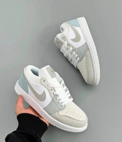 کتونی مسترکوالیتی / نایک ایر جردن وان سیلور / Nike Air Jordan 1 Low / وارداتی ساخت ویتنام / سایز 40 الی 45 / فروش تکی و عمده/ضمانت کیفیت کالا