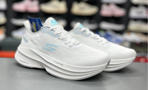 کتونی مسترکوالیتی اسکیچرز هایپر برست کربن / skechers Hyper Burst carbon / ساخت ویتنام وارداتی / سایز ۳۷ الی ۴۰ / فروش تکی و عمده / ضمانت کیفیت کالا