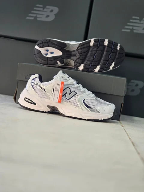 کتونی اسپرت / نیوبالانس ۵۳۰ / Newbalance 530 /پیاده رویی و روزمره/ سایز۳۷ الی ۴۵/ساخت ویتنام وارداتی/ فروش تکی و عمده/ ضمانت کیفیت کالا