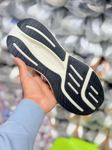 کتونی اسکیچرز بدون بند اسلیپ امو مسترکوالیتی / Skechers Slip Ins Uomo / ساخت ویتنام وارداتی / سایز ۴۰ الی ۴۵ / طبی و سبک و راحت / فروش تکی و عمده / ضمانت کیفیت کالا