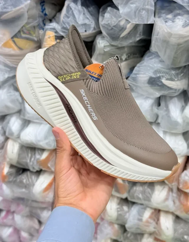 کتونی اسکیچرز بدون بند اسلیپ امو مسترکوالیتی / Skechers Slip Ins Uomo / ساخت ویتنام وارداتی /  سایز ۴۰ الی ۴۵ / طبی و سبک و راحت /  فروش تکی و عمده / ضمانت کیفیت کالا