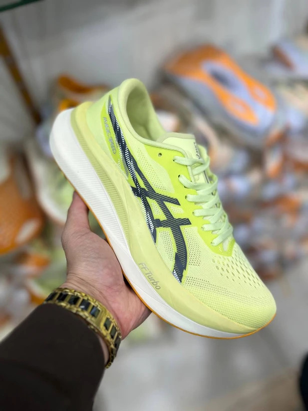 کتونی اسیکس مجیک اسپید ASICS Magic Speed ۴ / 4 / ساخت ویتنام وارداتی / سایز40 الی۴۵ / فروش تکی و عمده / ضمانت کیفیت کالا