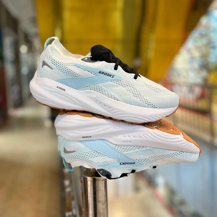 کتونی بروکس گلیسرین ۲۱ / Brooks Glycerin GTS 21 / ساخت ویتنام وارداتی / سایز ۴۰الی ۴۵ / فروش تکی و عمده / ضمانت اصالت کالا / بالاترین کیفیت درجه ۱