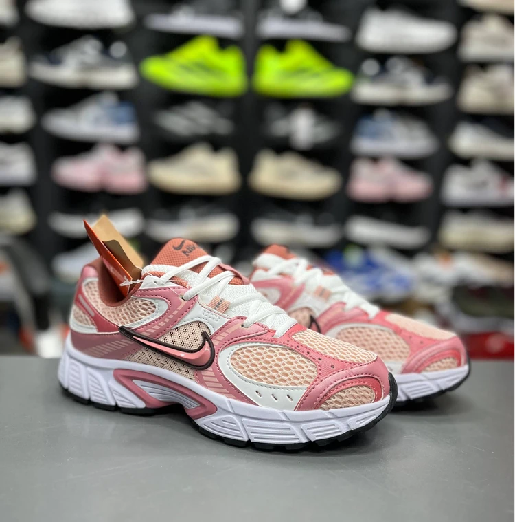 کتونی نایک وی فایو کی / Nike v5k run / ساخت ویتنام وارداتی سایز ۳۷ الی 45 /ضمانت کیفیت کالا/فروش تکی و عمده