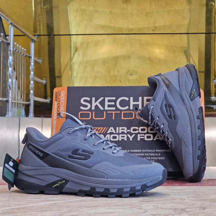 کتونی اسکیچرز آرچ فیت اسلیپ اینز / با زیره گودیر مسترکوالیتی / Skechers Archfit Slip-ins / ساخت ویتنام وارداتی / سایز۴۰ الی ۴۵ / فروش تکی و عمده ضمانت / کیفیت کالا