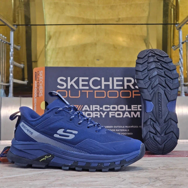 کتونی اسکیچرز آرچ فیت اسلیپ اینز / با زیره گودیر مسترکوالیتی / Skechers Archfit Slip-ins / ساخت ویتنام وارداتی / سایز۴۰ الی ۴۵ / فروش تکی و عمده ضمانت / کیفیت کالا