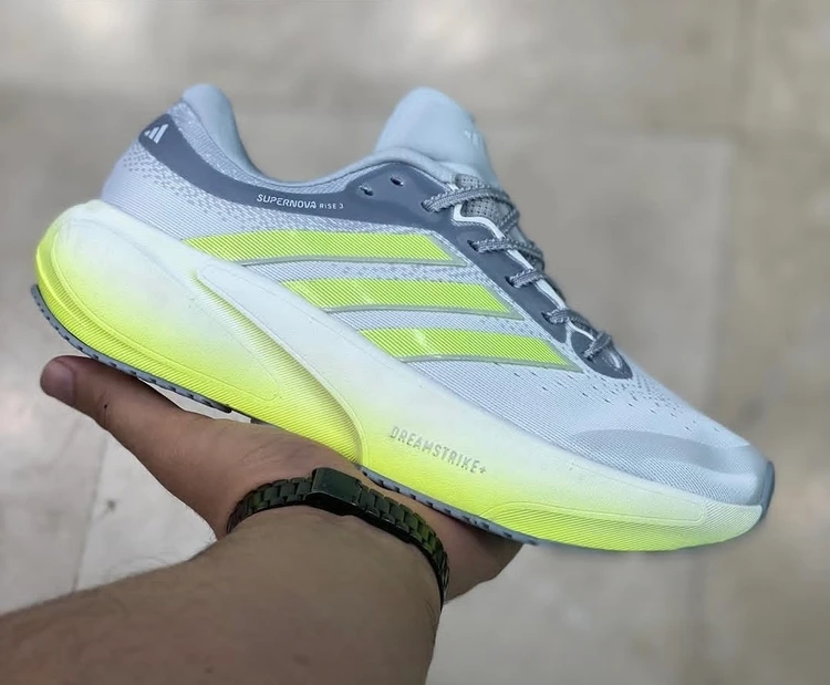 کتونی آدیداس مردانه سوپرنوا رایز ۳/Adidas Supernova Rise 3/ساخت ویتنام/سایز ۴۰ الی ۴۵/فروش تکی و عمده ضمانت اصالت کالا کیفیت مسترکوالیتی درجه ۱